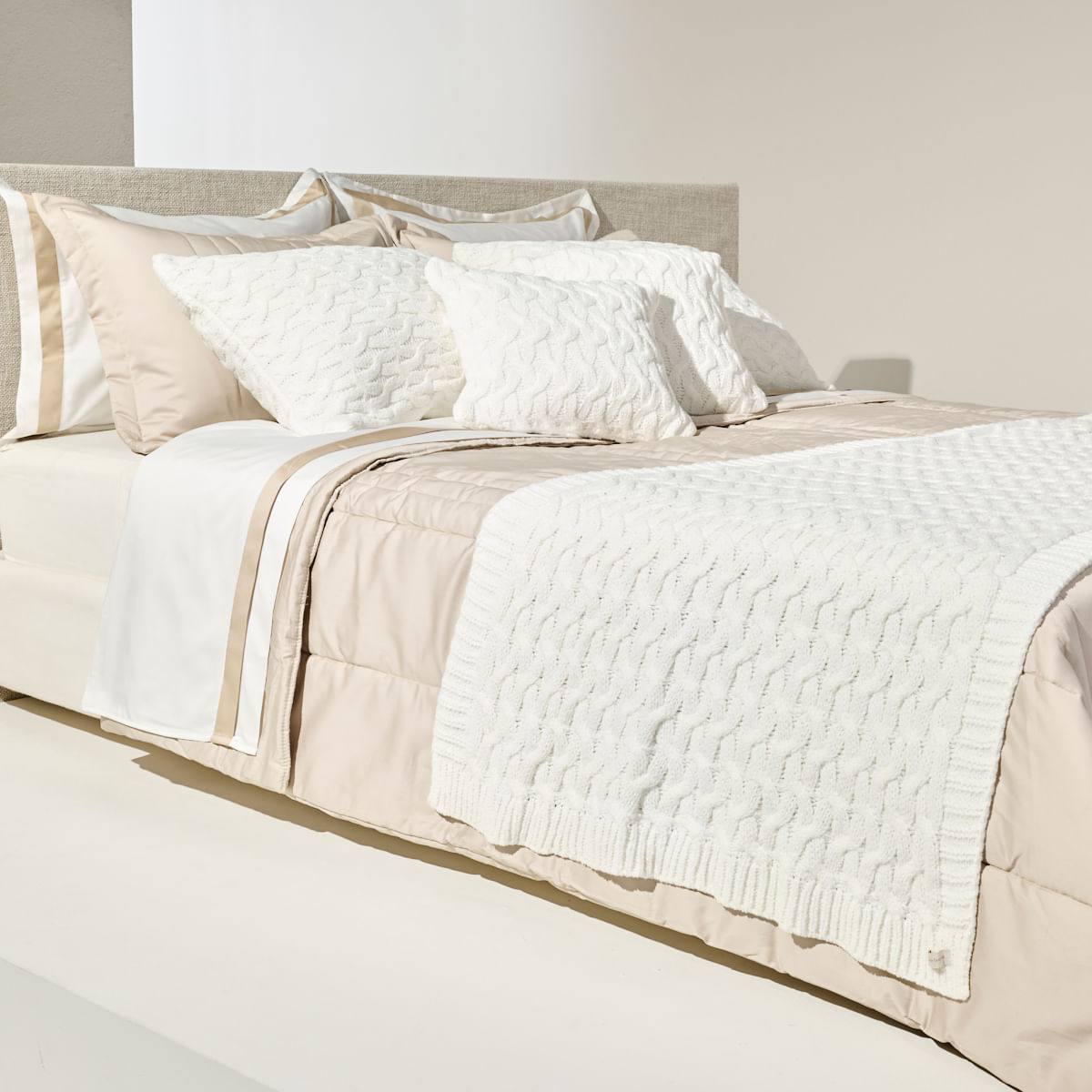 Capa de Almofada Euforia Off White 40 x 40 002